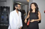Sushma Reddy at the Silent Noise by Saini S Johray in Viewing Room, Colaba, Mumbai on 7th Oct 2011 (3).JPG